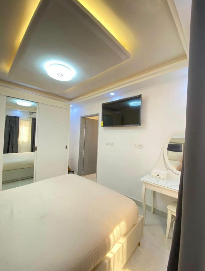 Appartement Haut Standing Idealement Situe A Дакар Екстериор снимка