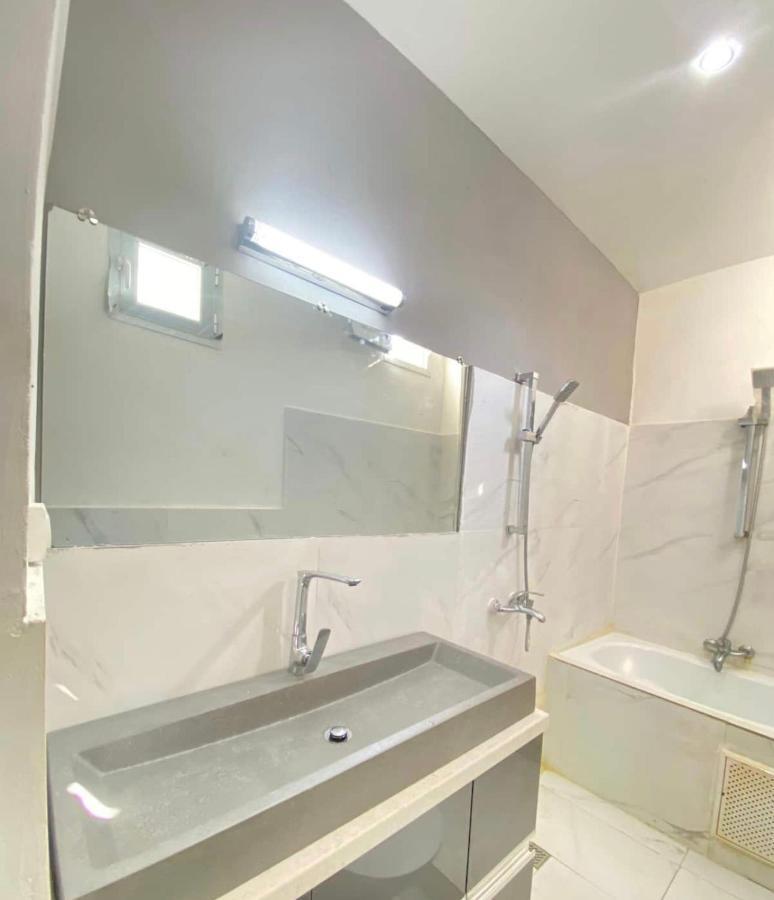 Appartement Haut Standing Idealement Situe A Дакар Екстериор снимка